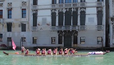 The Pink Lionesses at the 2015 Vogalonga