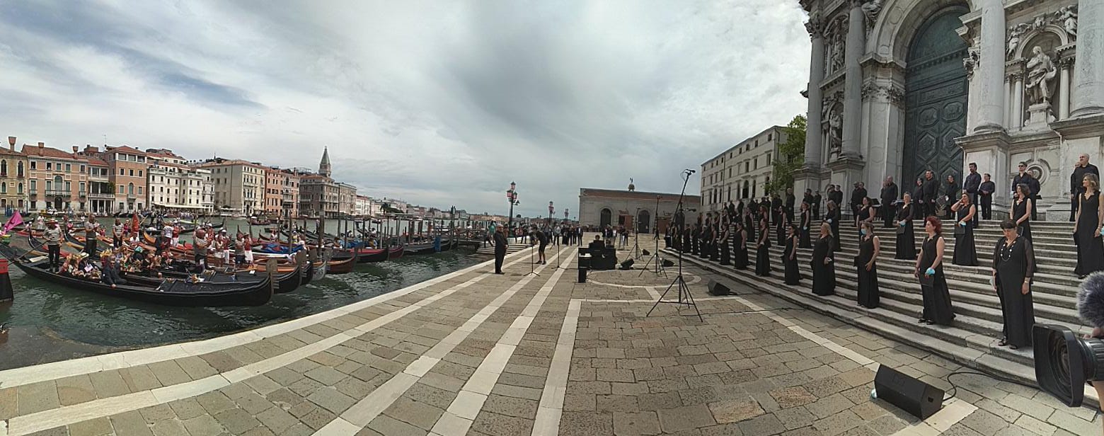 Vogada della Rinascita, coro della Fenice